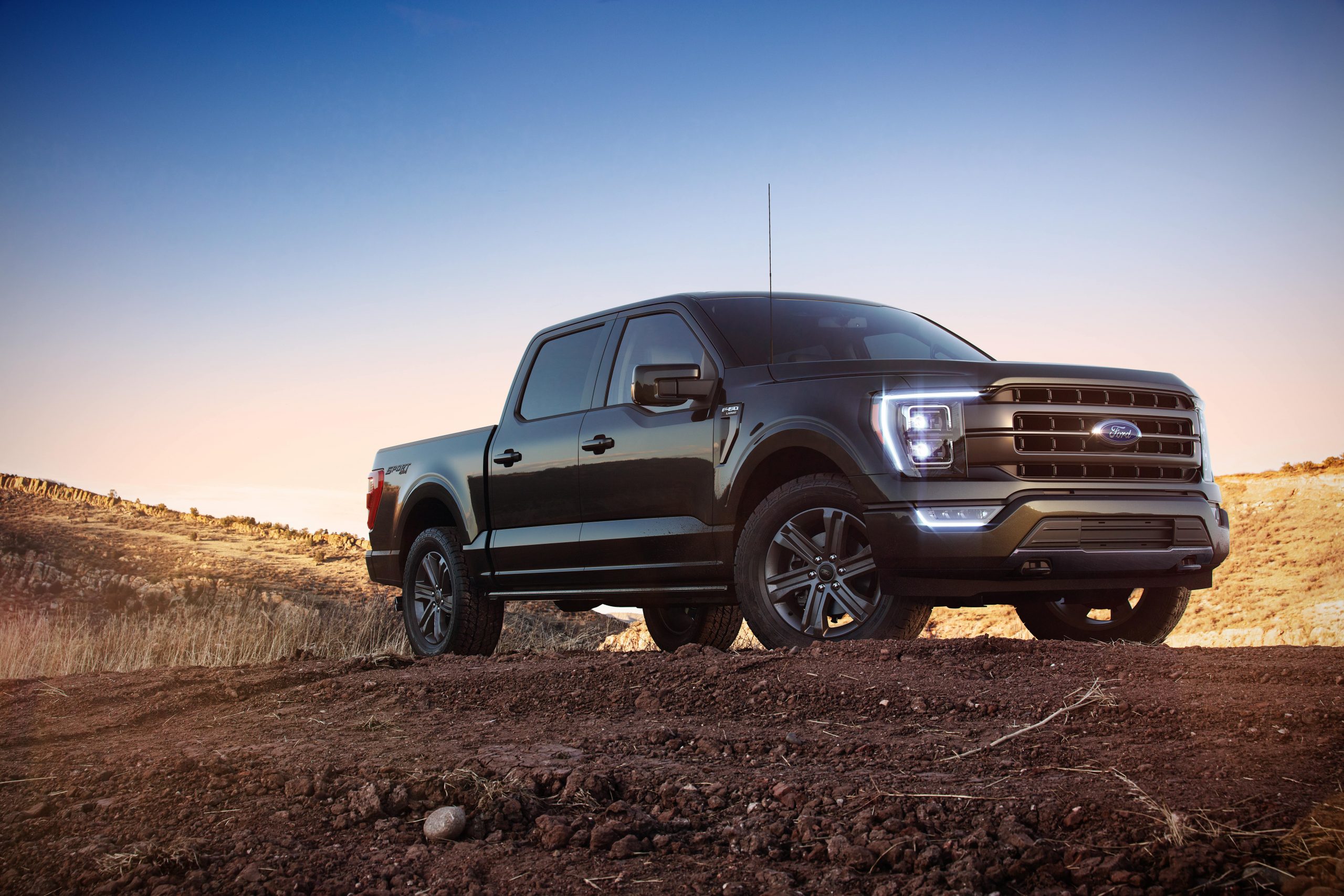 EV News spotlight on the US this week.  Electric Ford F150’s, Corvettes and more